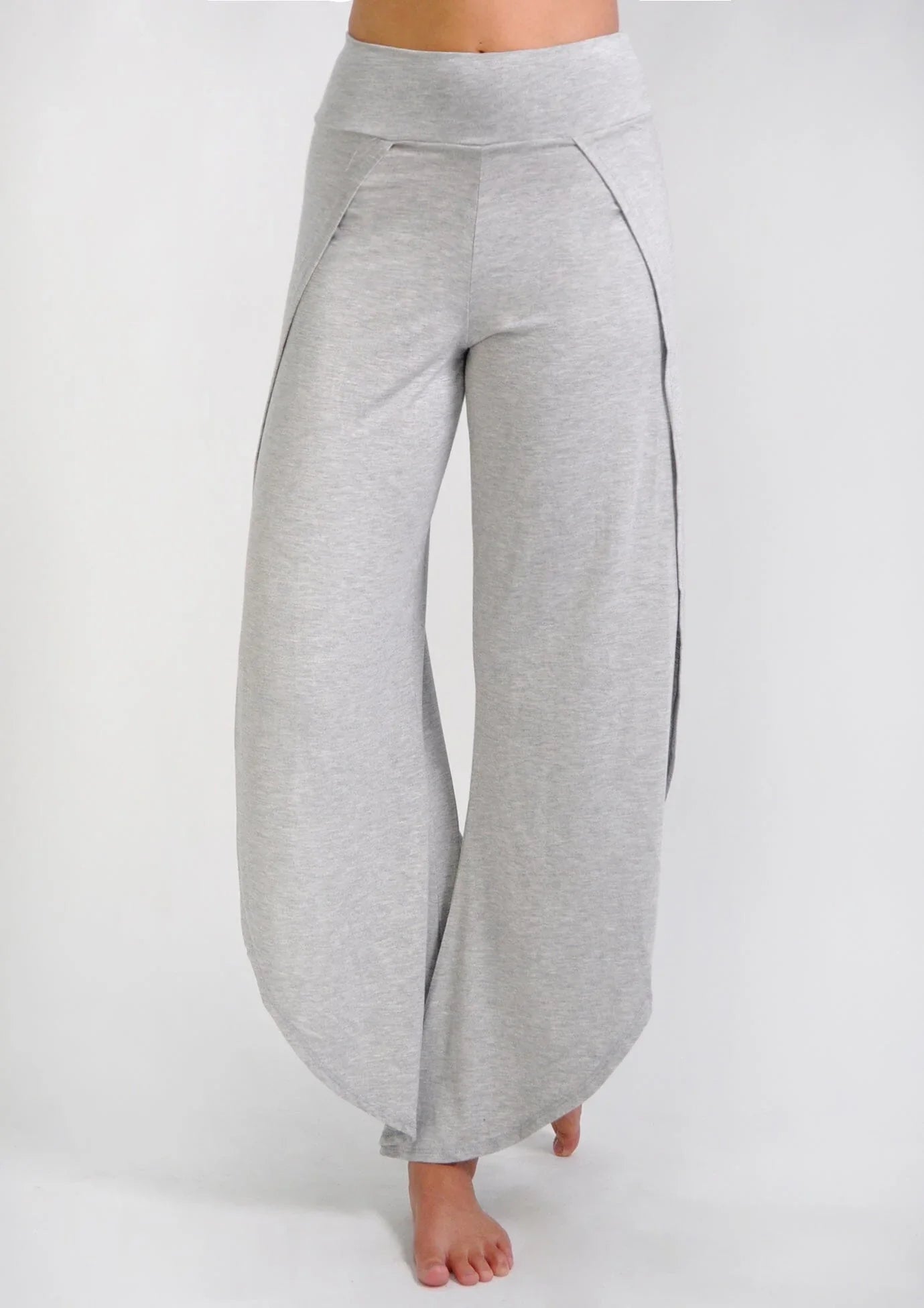 Truactivewear Grey Bootcut Yoga Pants Size Medium♡♡