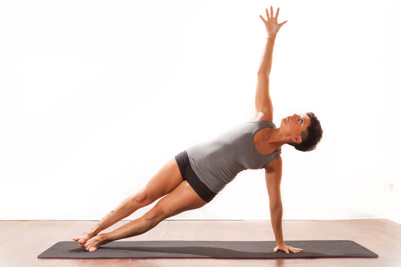 How To Do Plank Pose – Brett Larkin Yoga