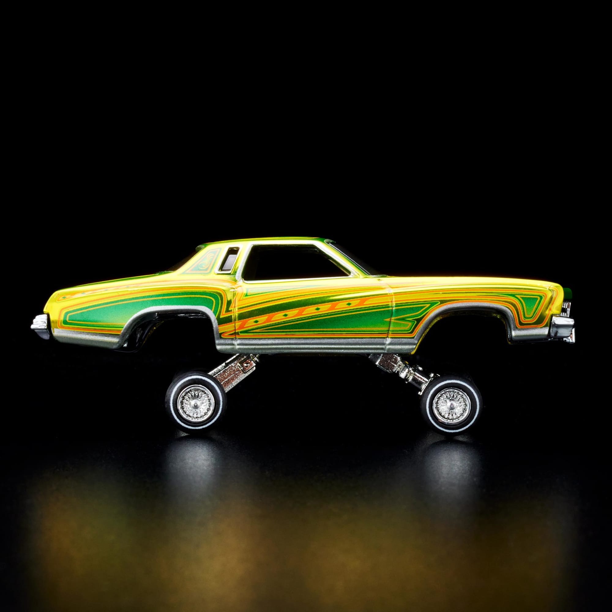 RLC Exclusive 1975 Chevrolet Monte Carlo Lowrider