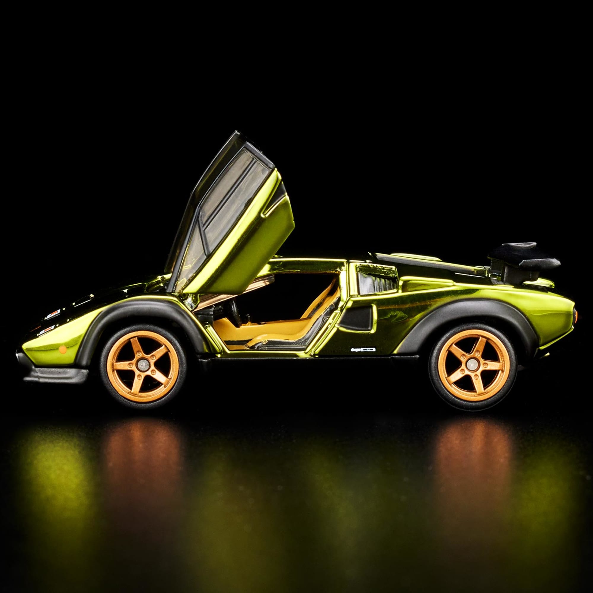 RLC EXCLUSIVE ’82 LAMBORGHINI COUNTACH LP 500 S