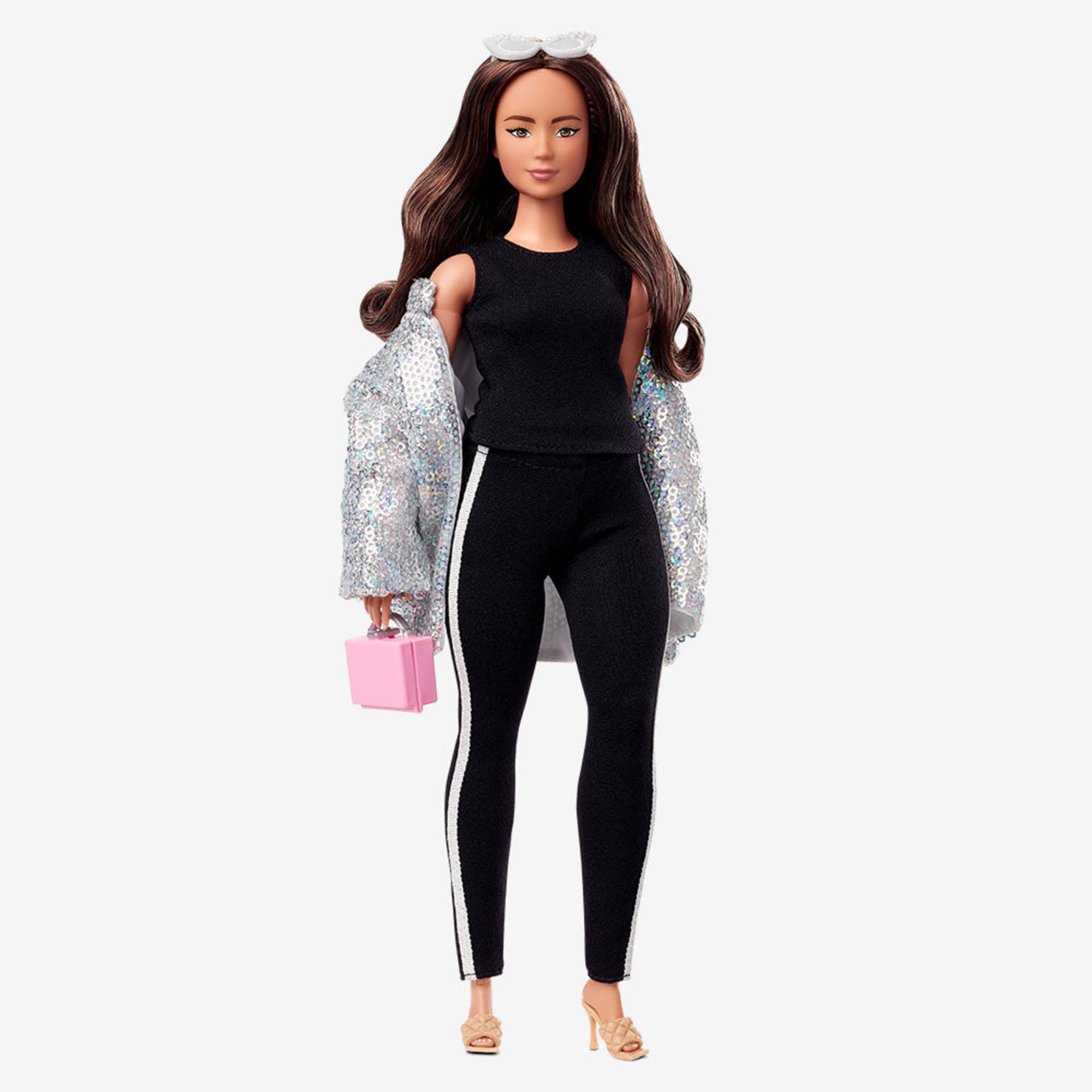 ⭐Barbie Signature @Barbiestyle Doll Barbie & Ken - buy in the online store  Familand