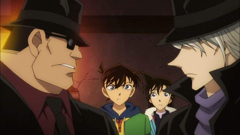 Witnessing a murder plot gets Shinichi shrunk and sets him on a collision course with the Black Organization