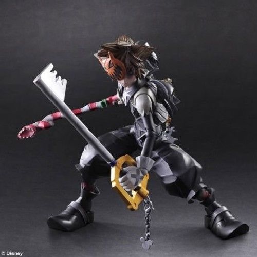 Assassin's Creed 2 Play Arts Kai Pre-Painted Action Figure: Ezio Auditore  Da Firenze (Re-run)