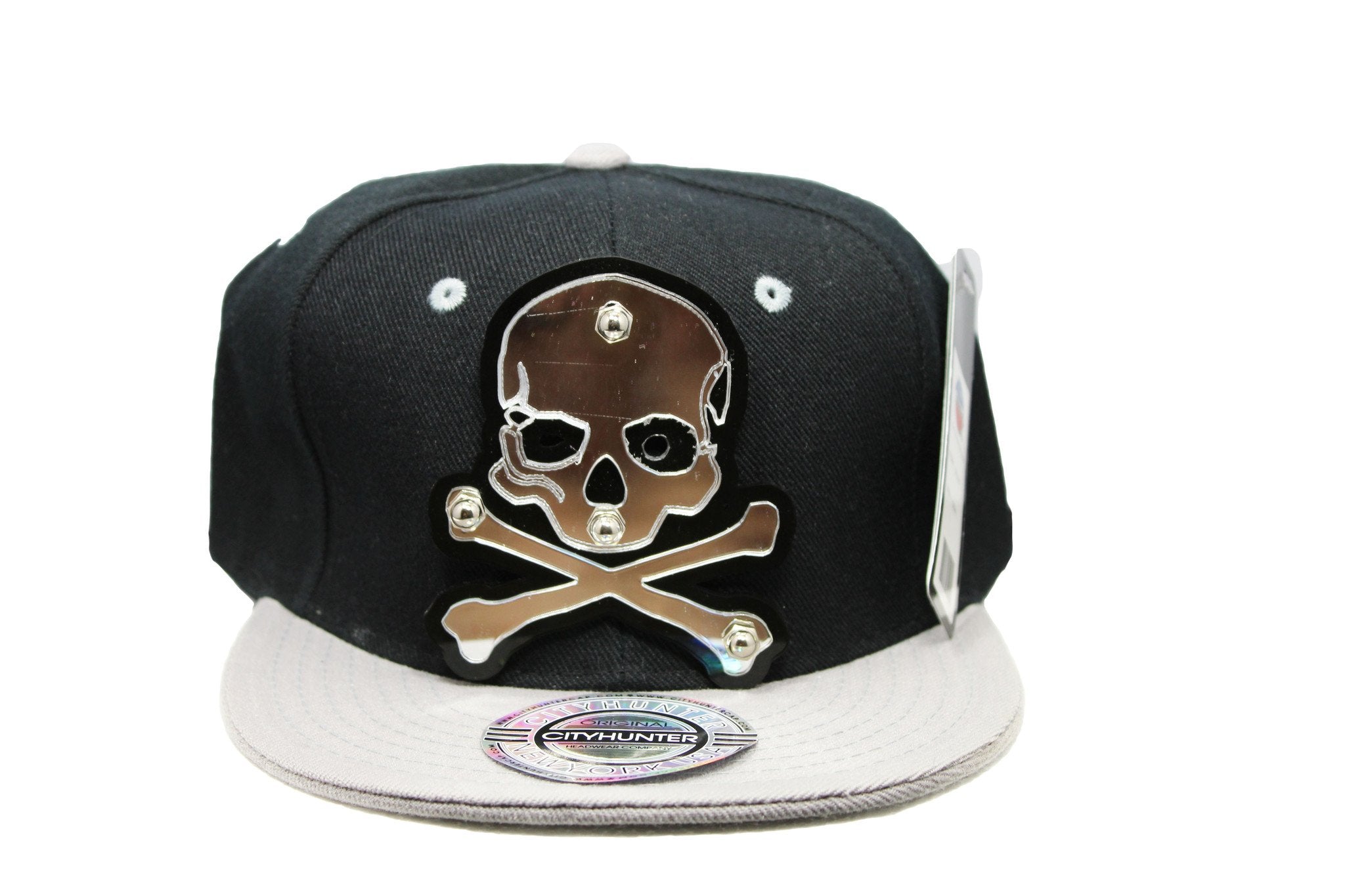 skull and crossbones snapback