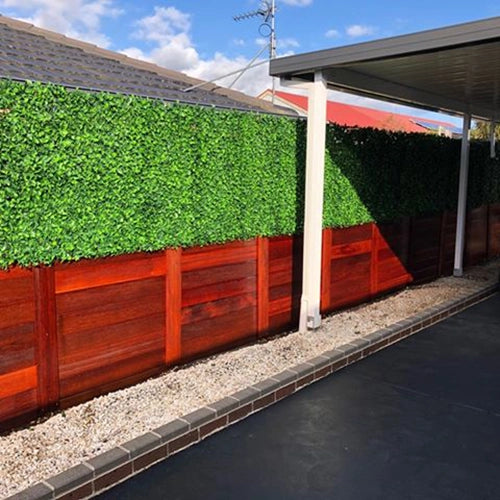 Artificial Green Wall Panel along Driveway with Jasmine Fake hedge