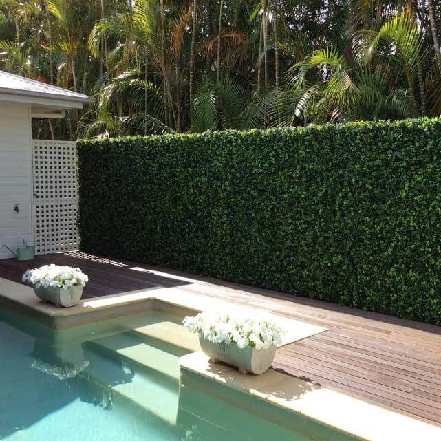 Artificial Green Wall Panel Miami Pool Spring Sensation