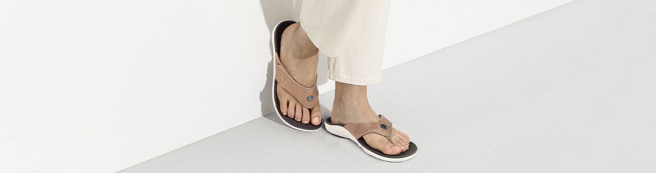 Best Women's Slippers With Arch Support of 2022, According To ...