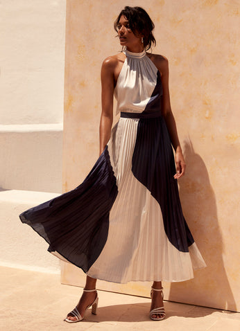 pleated maxi skirt