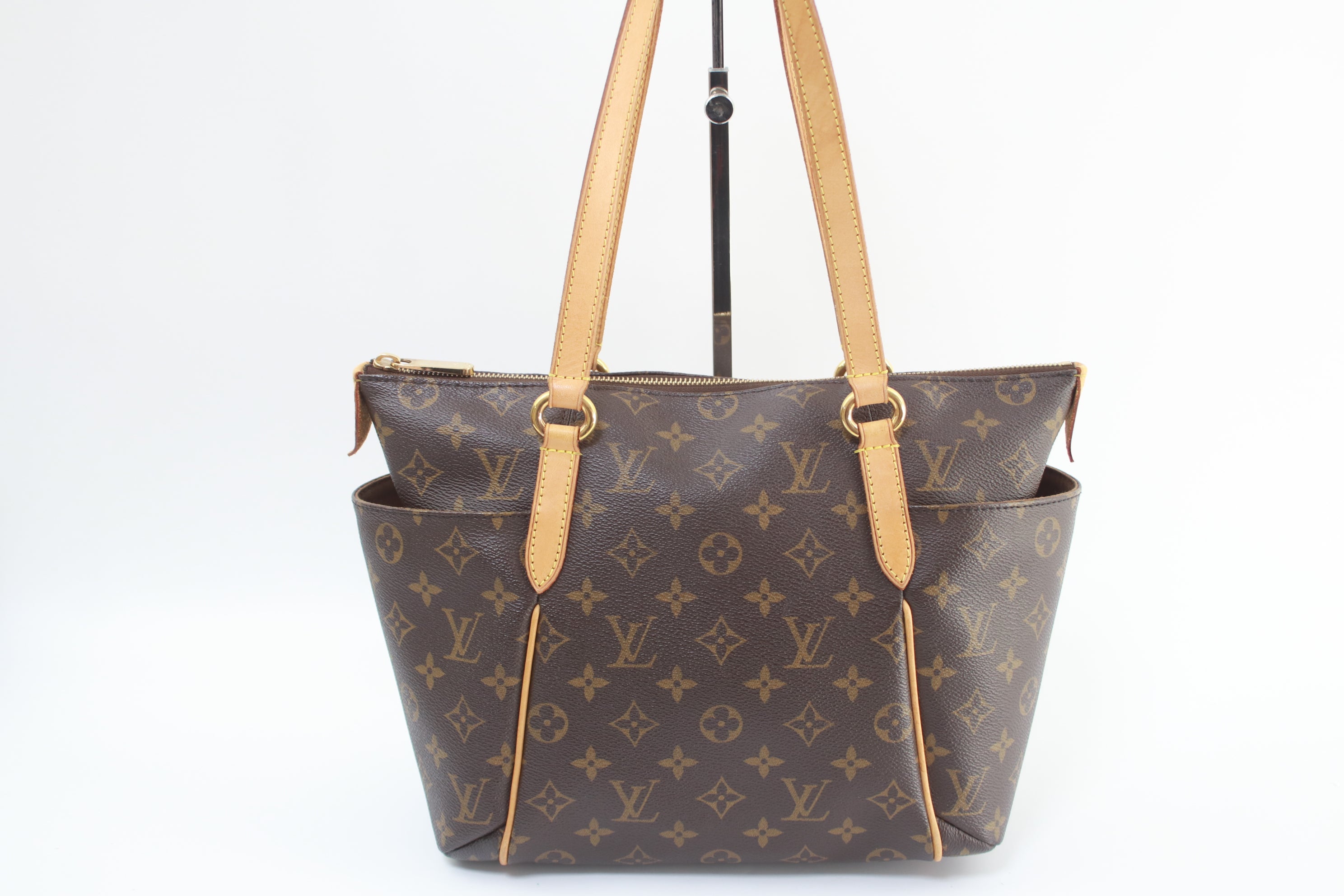 Louis Vuitton Saumur 35 Shoulder Bag Used (6528)