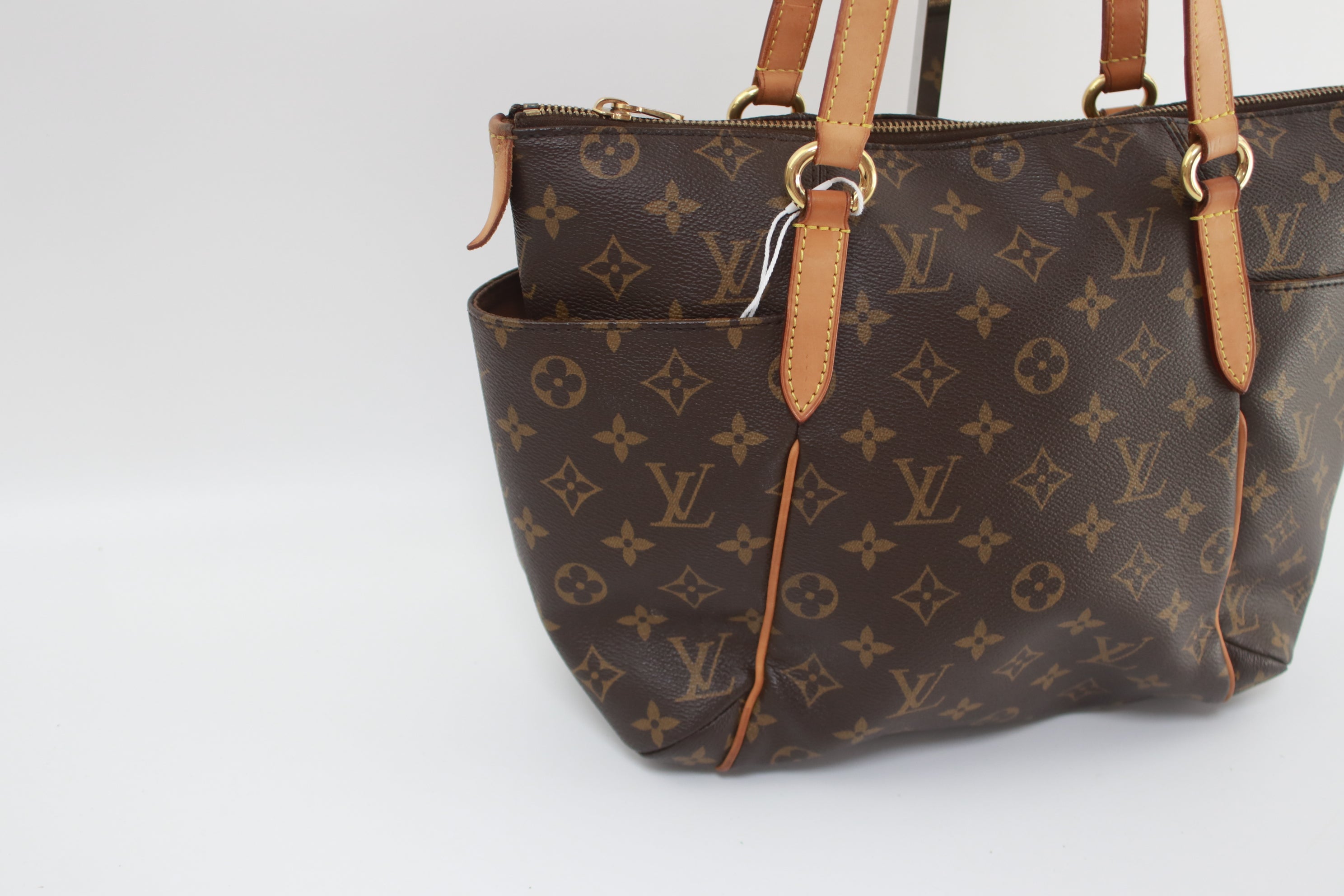 Louis Vuitton Abesses Messenger Bag Used (6623)