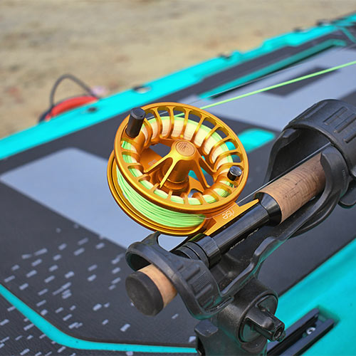 Vibe Kayaks Cubera 120 porte-cannes pour la pêche à la mouche