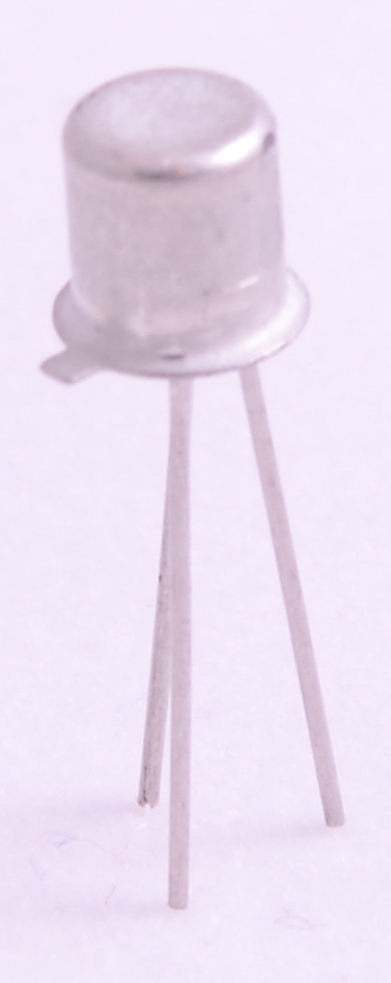 2N5133 EBC/NPN N.O.S. Motorola Silicon Bipolar Transistor TO-18 Metal Can