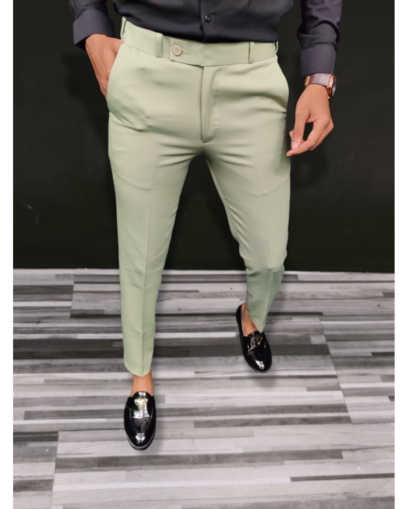 Women Solid Pista Green Cotton Pencil Pant