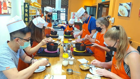 Parent child cooking class indoor activities. Photo by Food Playground.