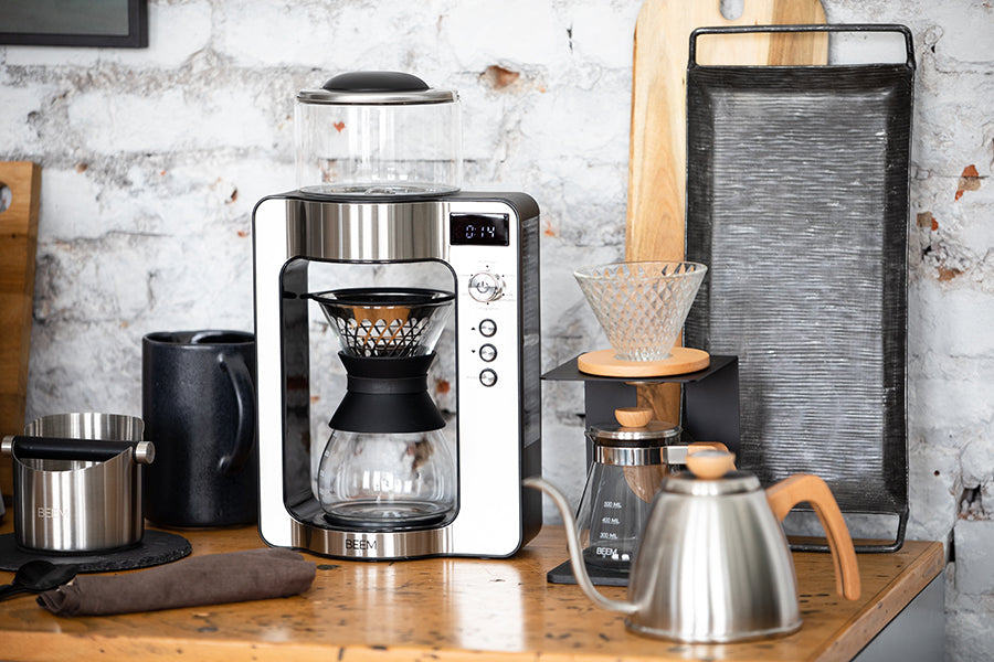 POUR OVER Filter-Kaffeemaschine mit Waage