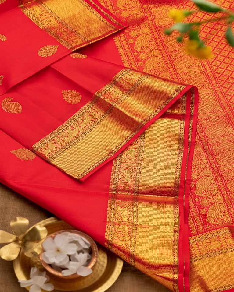 Navya Swamy's pick for this year's Varalakshmi Vratham is a yellow pattu  saree!