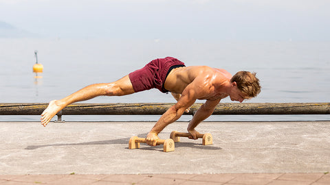 Straddle Plank