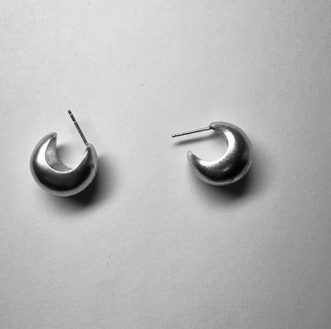 newest addition: the silver lunar sheen crescent earrings with 10K white gold posts.