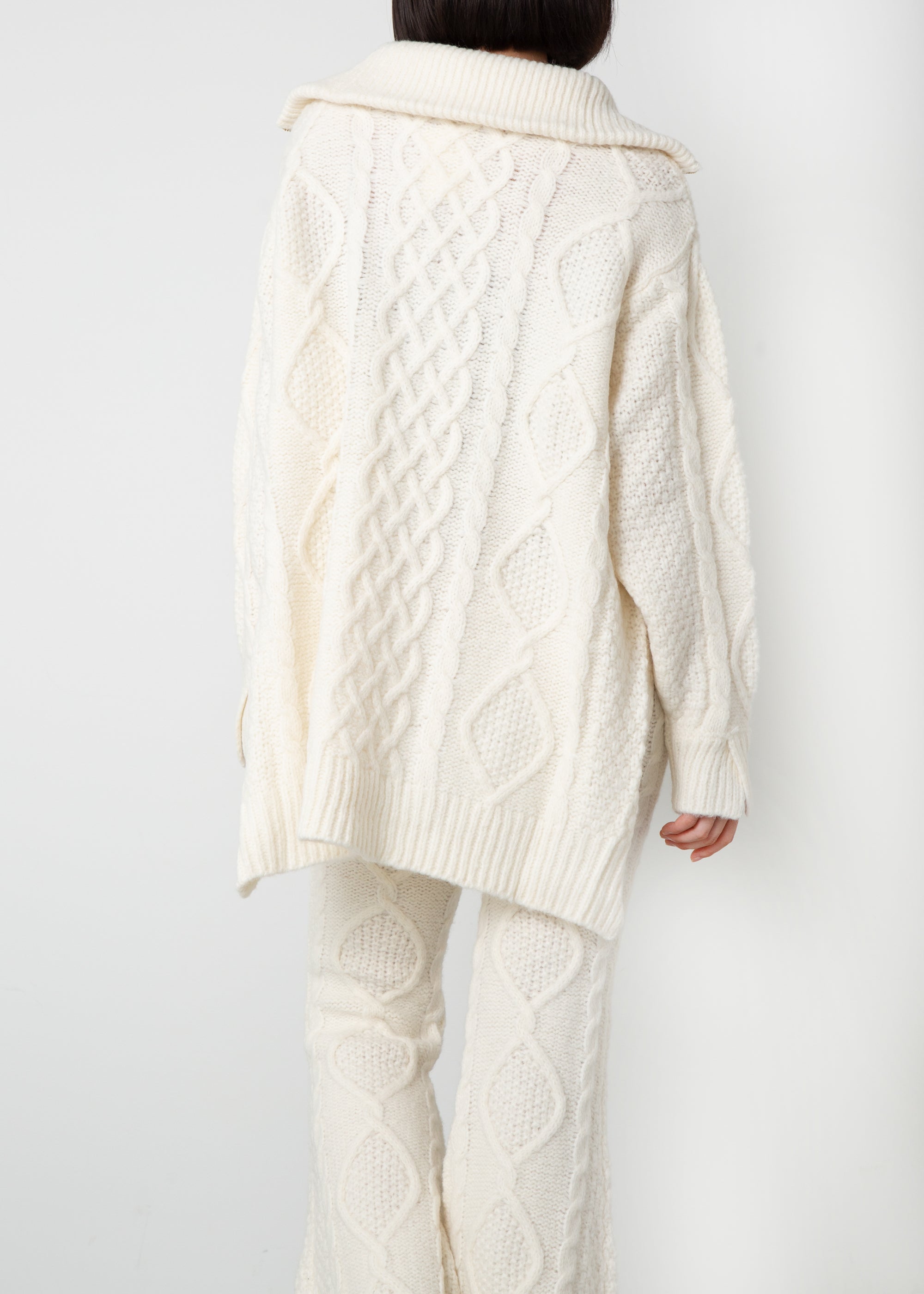 定価は43000円くらいでしたdeterm;  zipped cable knit