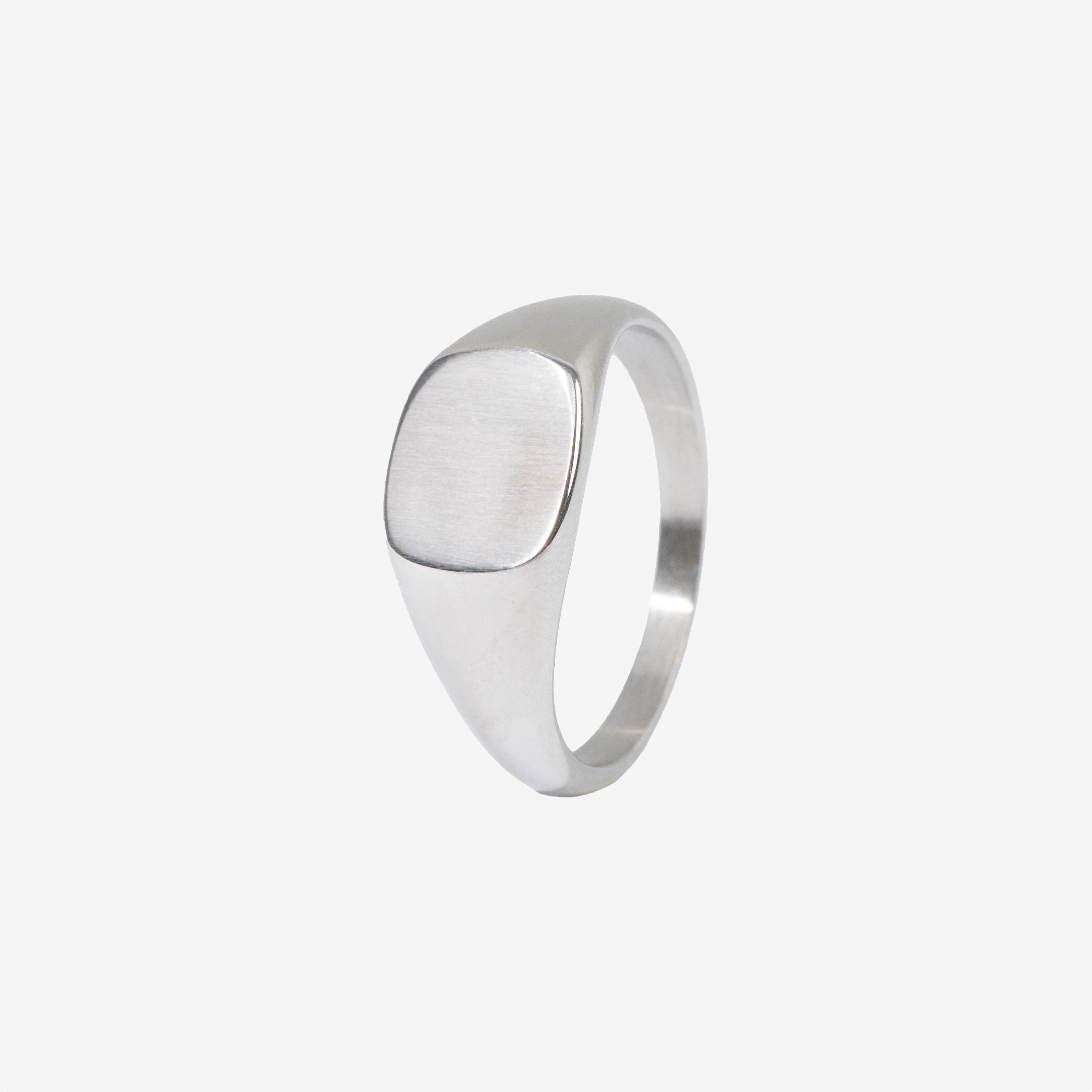 Classic Rounded Signet Ring (Silver) - CARDER product image