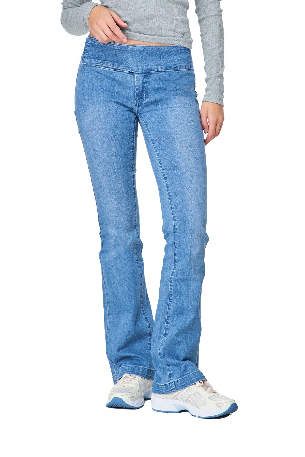 Kyra - Flared Jeans with Crossover Waistband