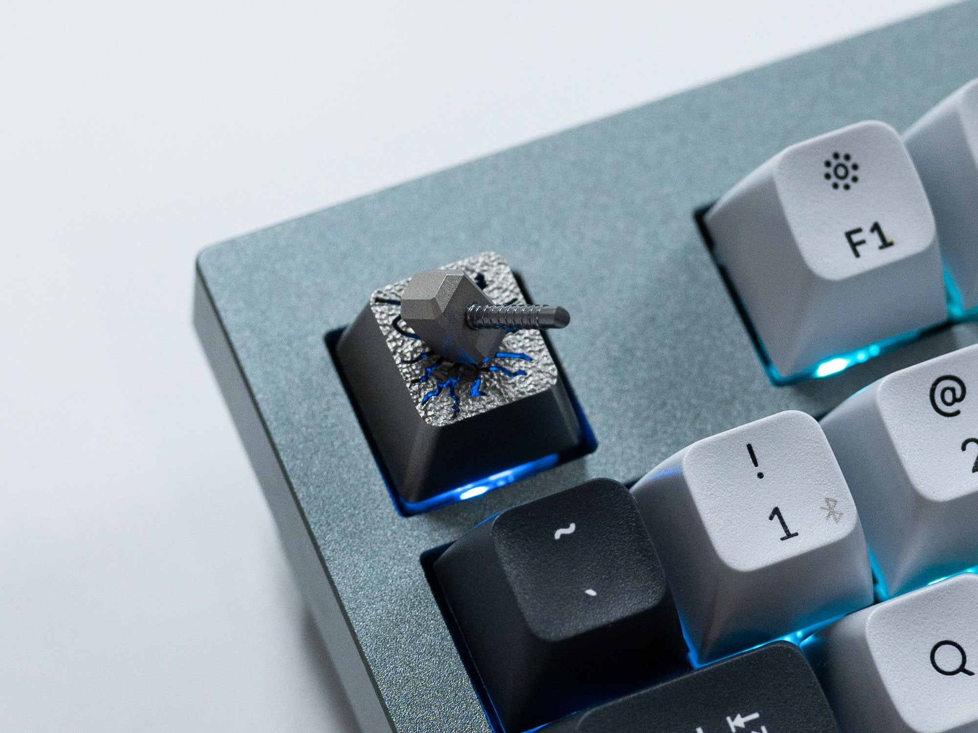 Hammer Aluminum Alloy Artisan Keycap