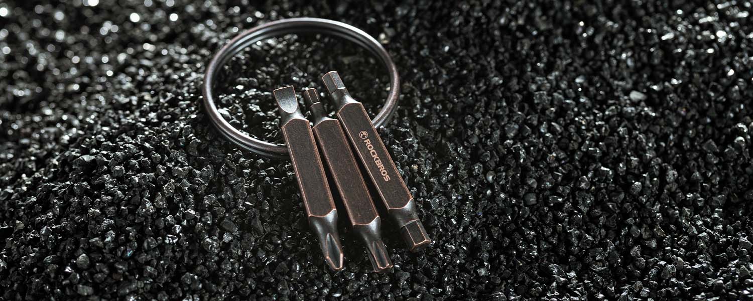 ROAD TO SKY Vintage Schlüsselanhänger 6 in 1 Multi Reparatur Werkzeug Details