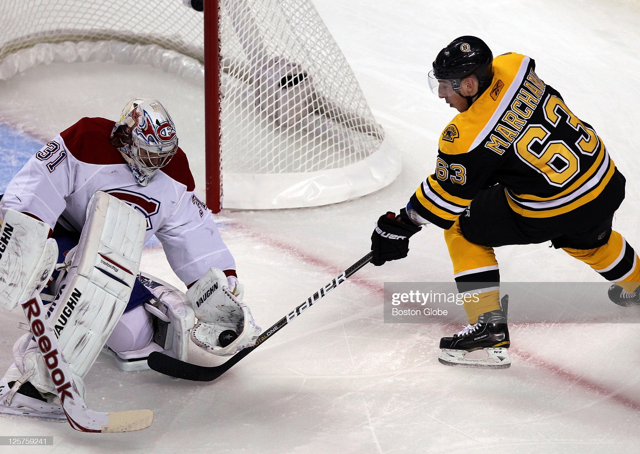 Brad Marchand 2011 Stanley Cup Boston Bruins Autographed Framed Hockey  Photo - 11x14 Framed Photo