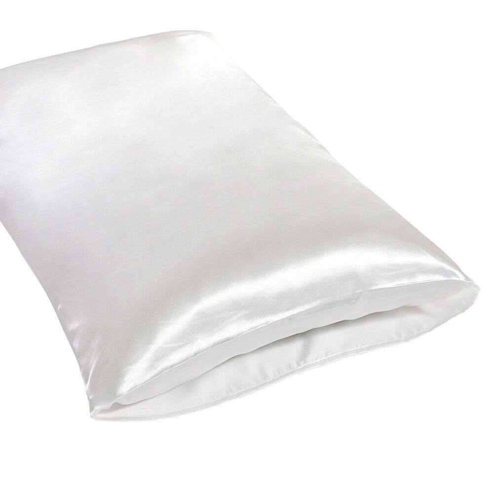 Details of silk pillowcase