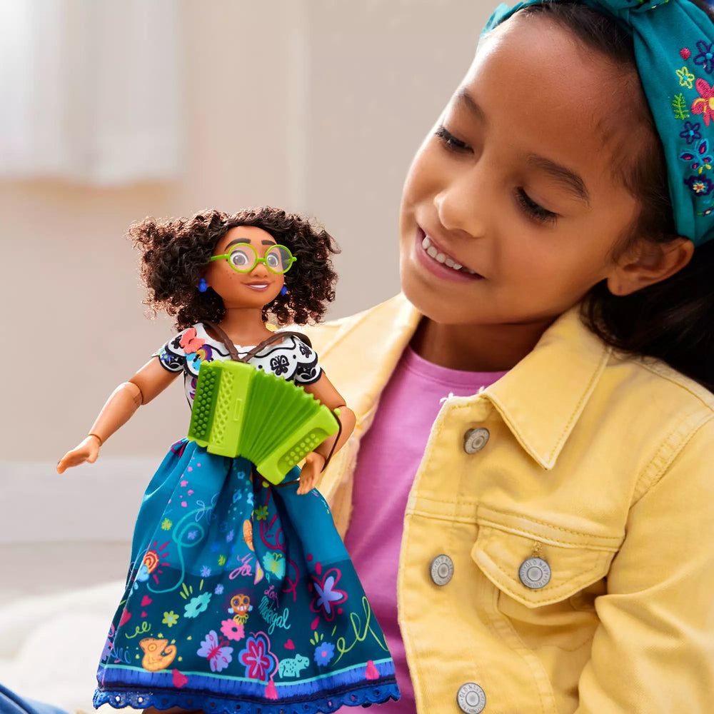 Muñeca Mirabel que canta, Encanto, Disney Store