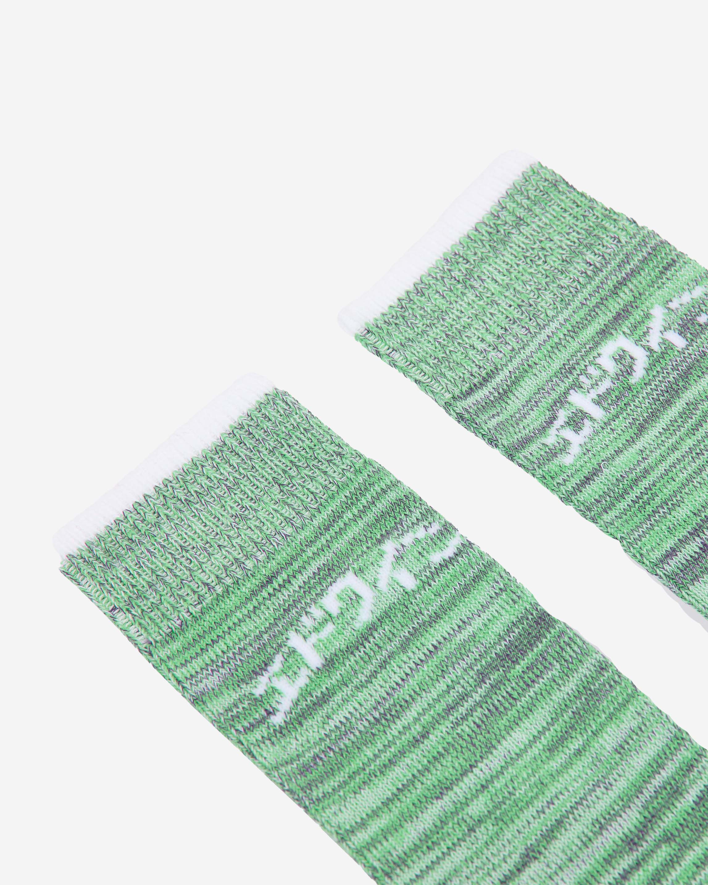 EDWIN Drip socks are regular fit accessories made from jersey knit. They are made from cotton, polyamide and elastane. Made in Portugal Socks knitted with different yarn colors with jacquard artworks jersey Knit, 90% Cotton, 9% Polyamide, 1% Elastane