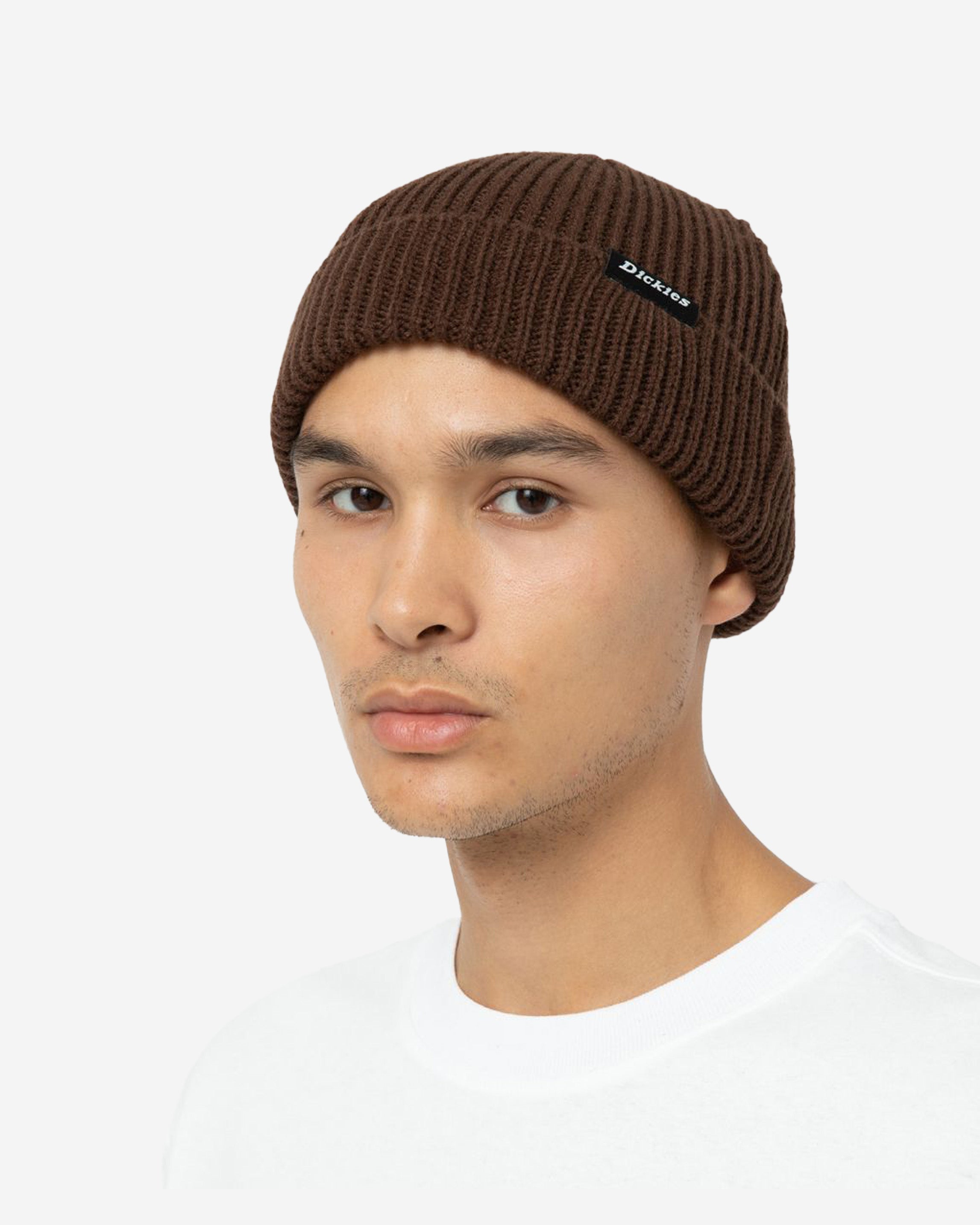 Get the perfect outdoor look with the classic Woodworth beanie hat. Made from anti-bobble acrylic that's easy to wash, this basic hat is built for warmth and will look good with whatever you have on. Available in several muted shades