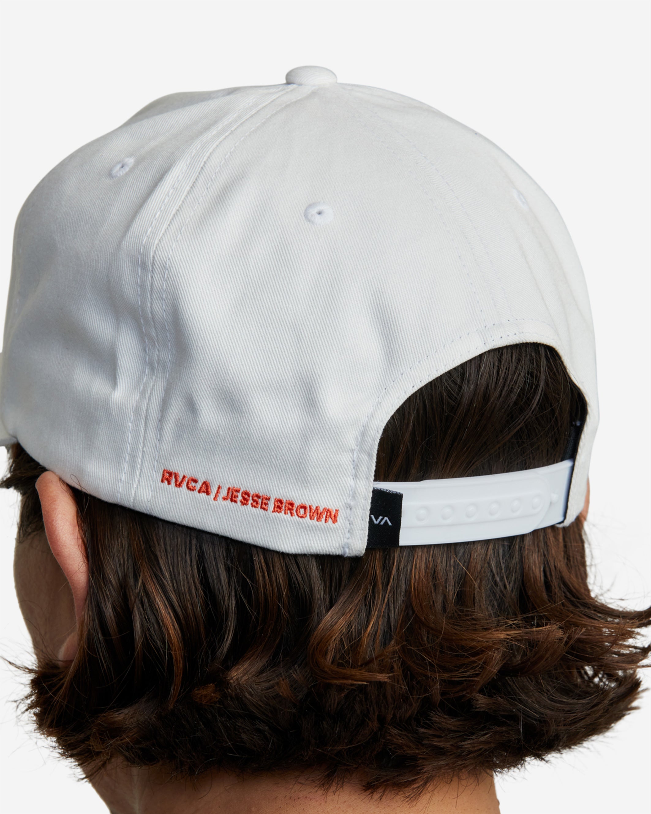 Part of the Jesse Brown collection, this lightly-structured snapback hat features an ANP art patch at the front and an adjustable closure at the back.