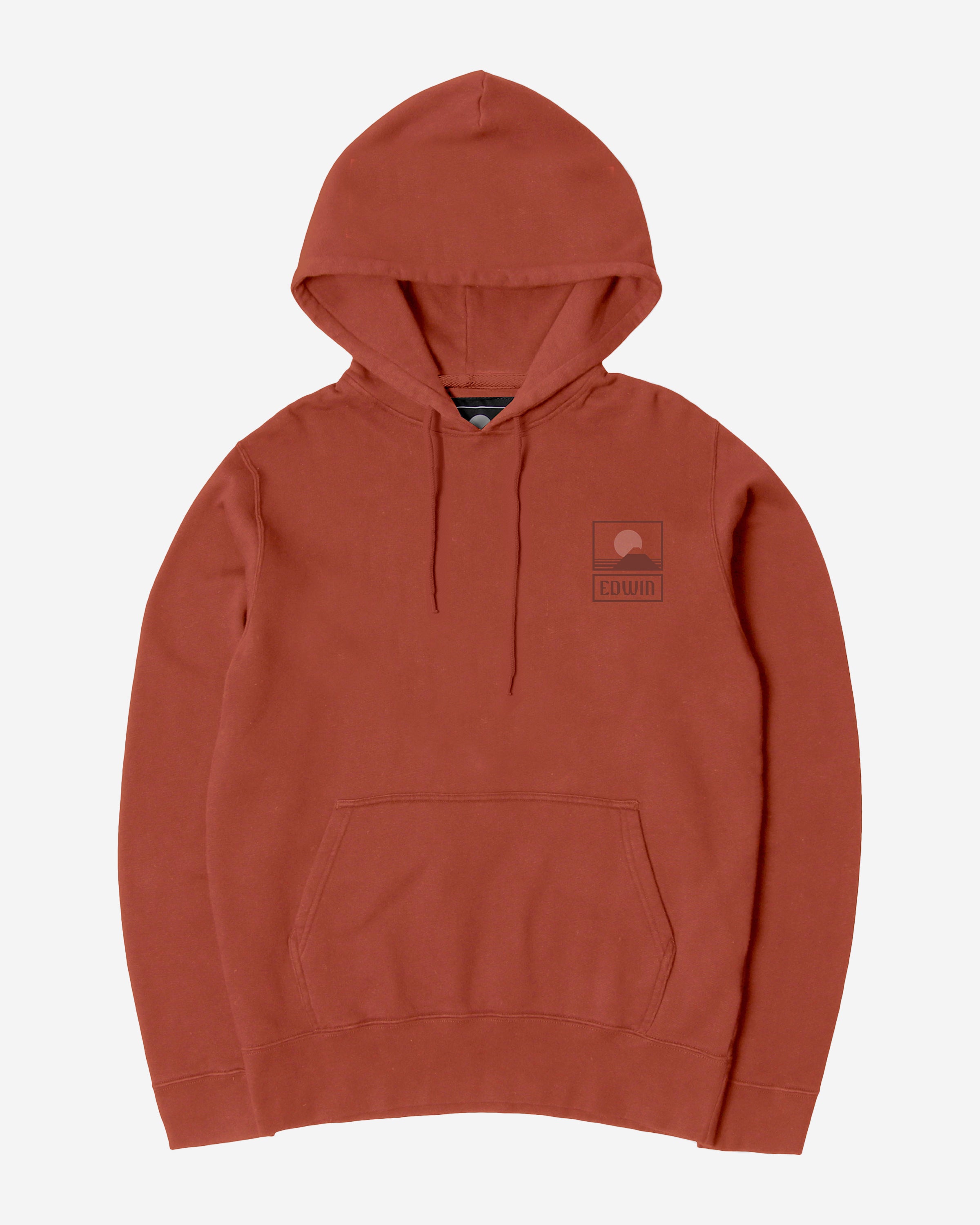 The Sunset On MT Fuji Hoodie Sweat is made of Heavy Brushed Felpa and has a hood and a front pocket. As the name suggests, the chest graphic shows a sunset over Mount Fuji in all its glory.