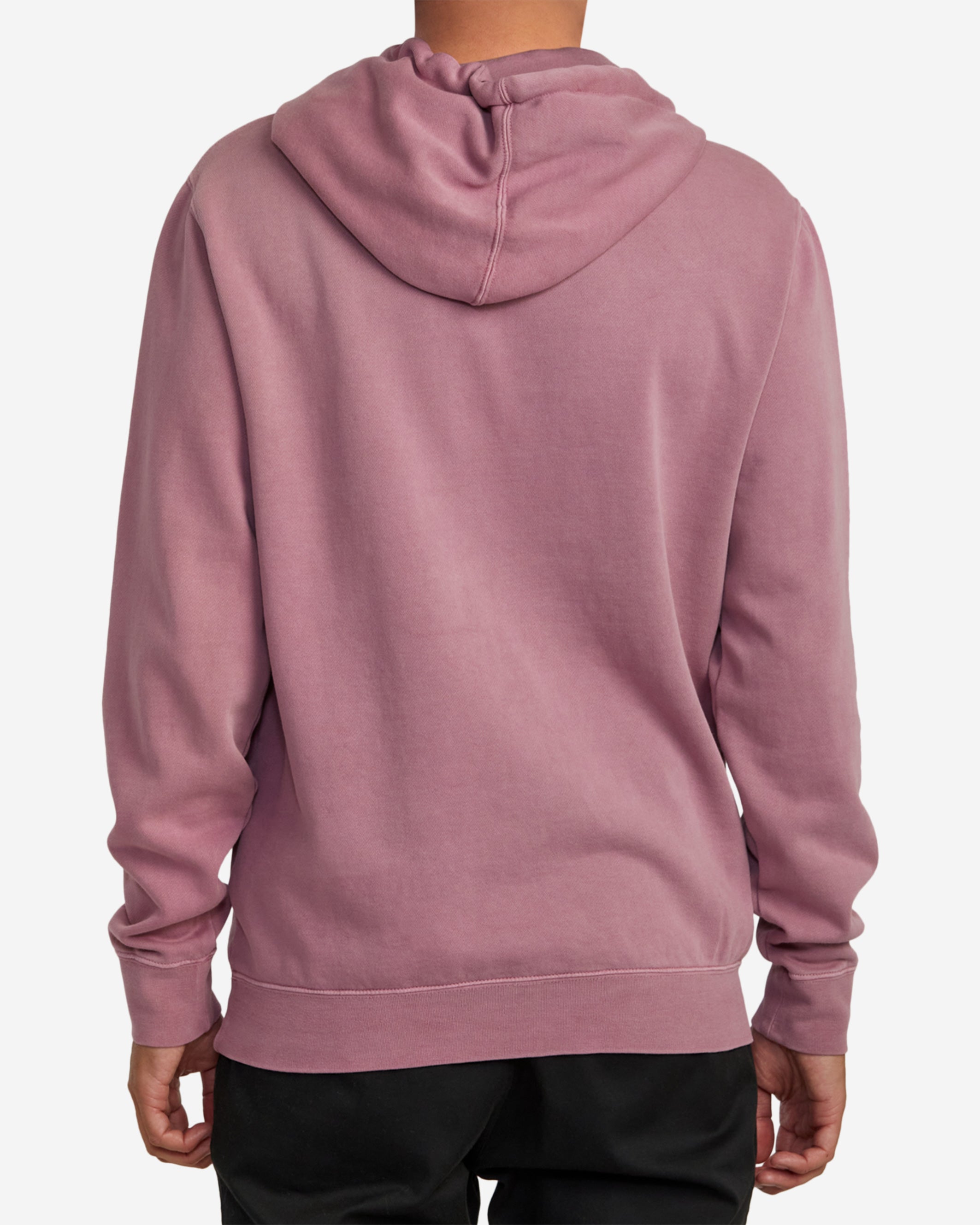 Layer up in style with this RVCA graphic hoodie. Made of soft blended cotton, the regular-fit sweatshirt features a screen-print graphic at the chest and a kangaroo pocket.