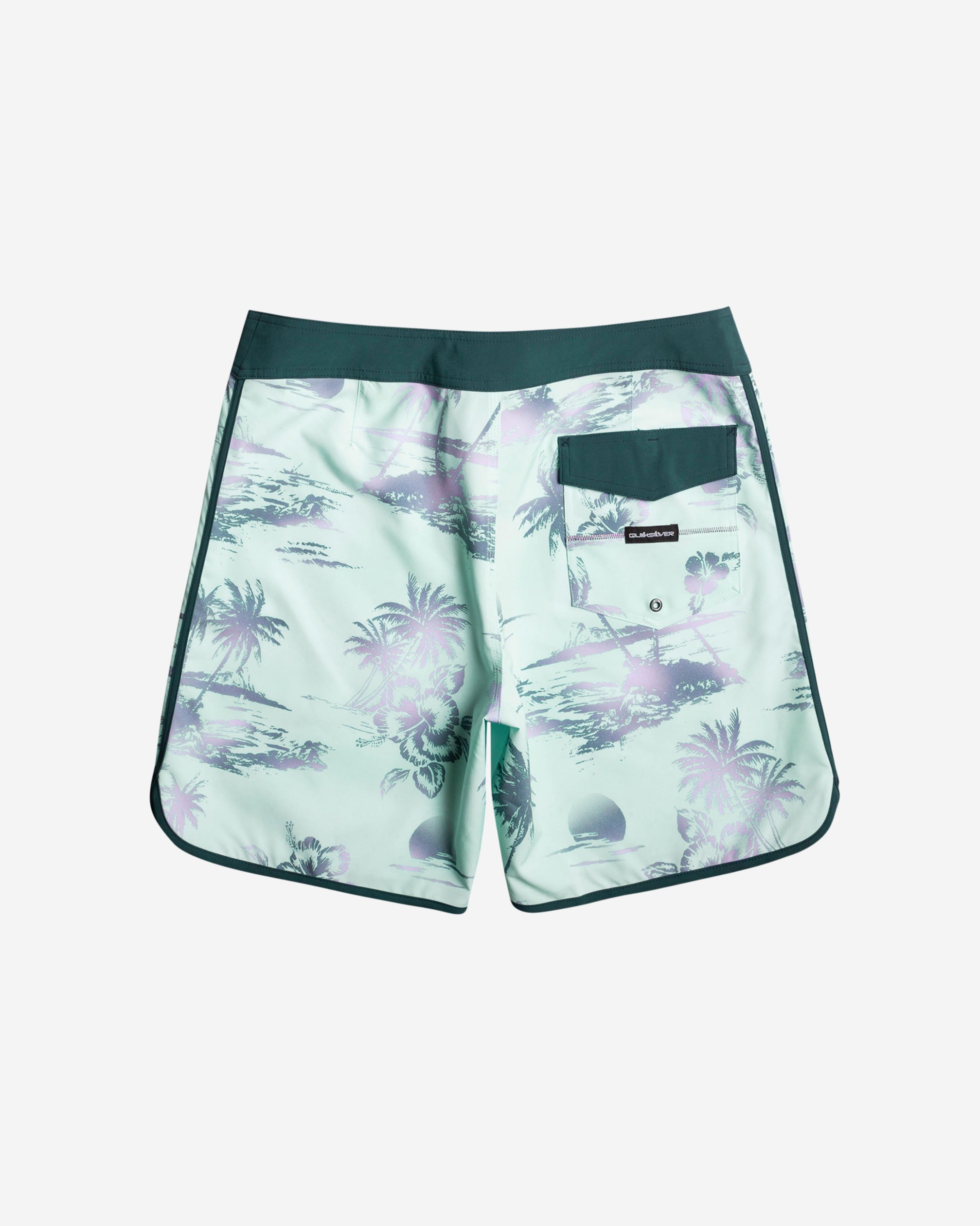 The scallop hem says vintage cool. But this modern print is a nod to the future. Together they create one of the coolest board shorts ever. The Surfsilk Scallop has plenty of performance features too, including a recycled fabric made from ocean waste with 4-way stretch.