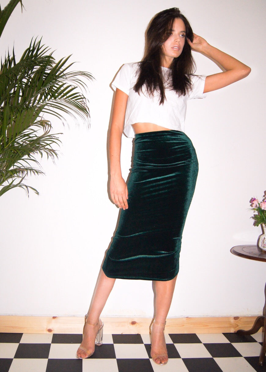 Green velvet midi skirt – New Retro UK