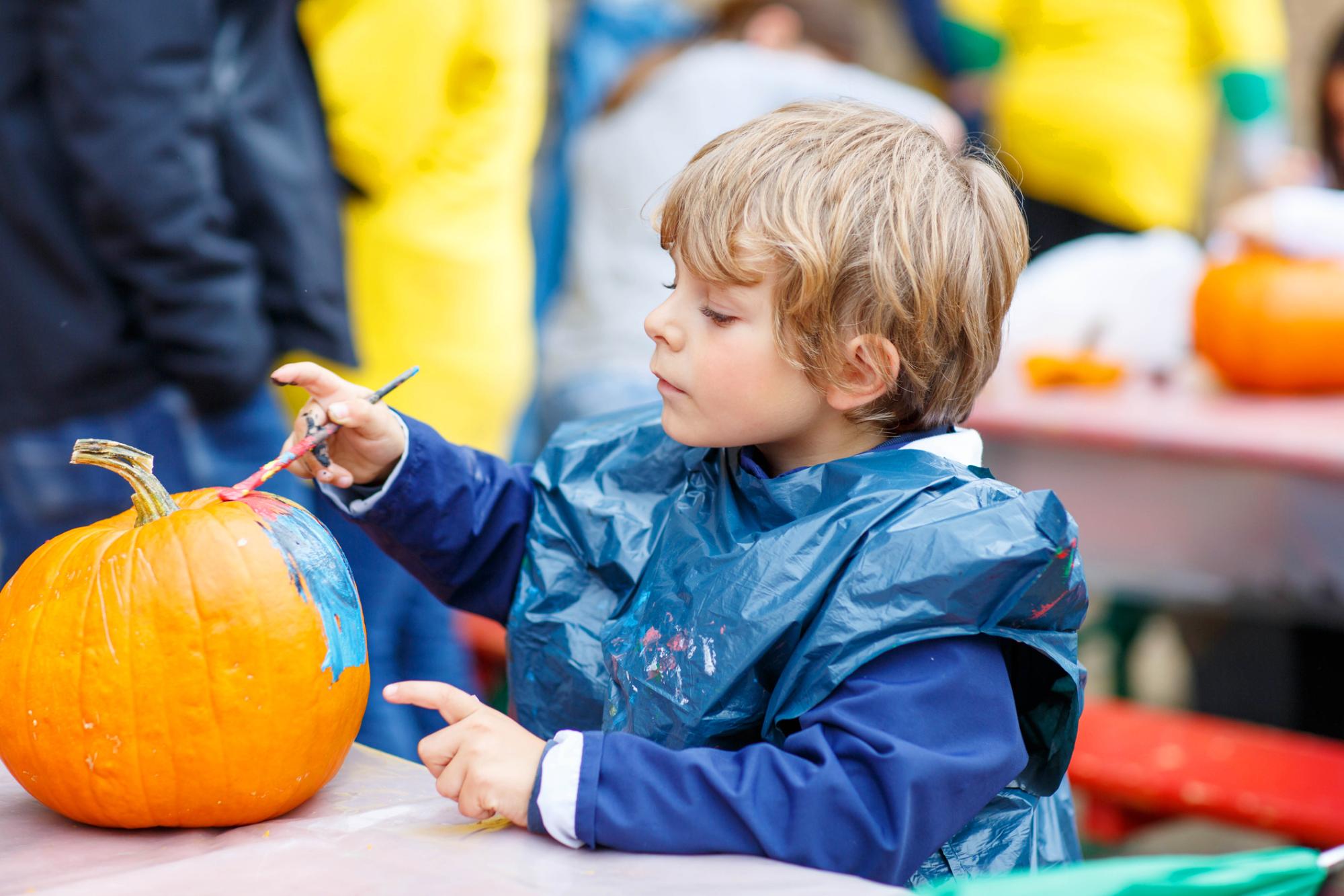 5 Fun Fall Activities to Build On Your Child's Imagination | Nature's Path