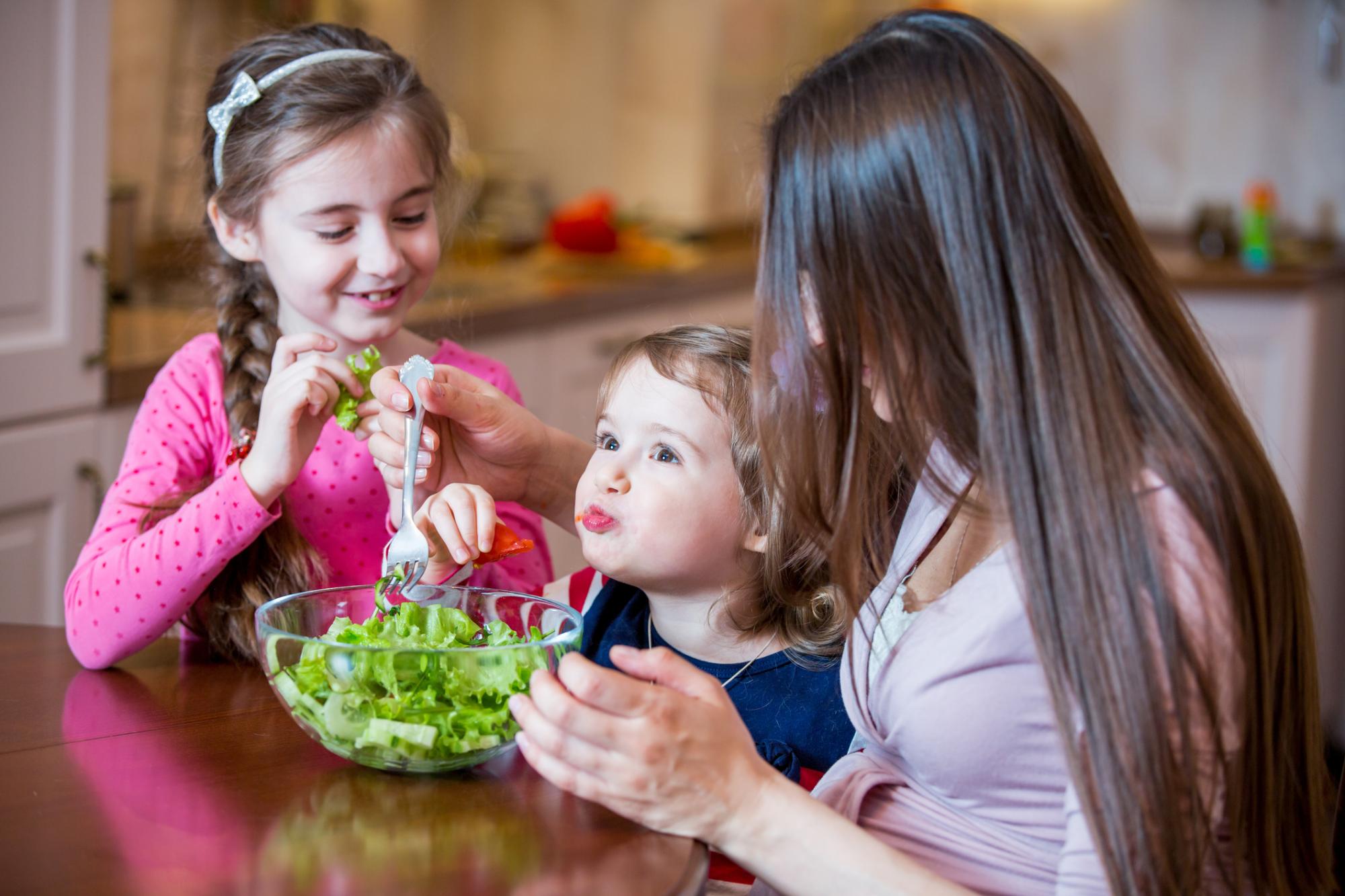 7 Ways to Teach Your Kids to Love Eating Veggies | Nature's Path