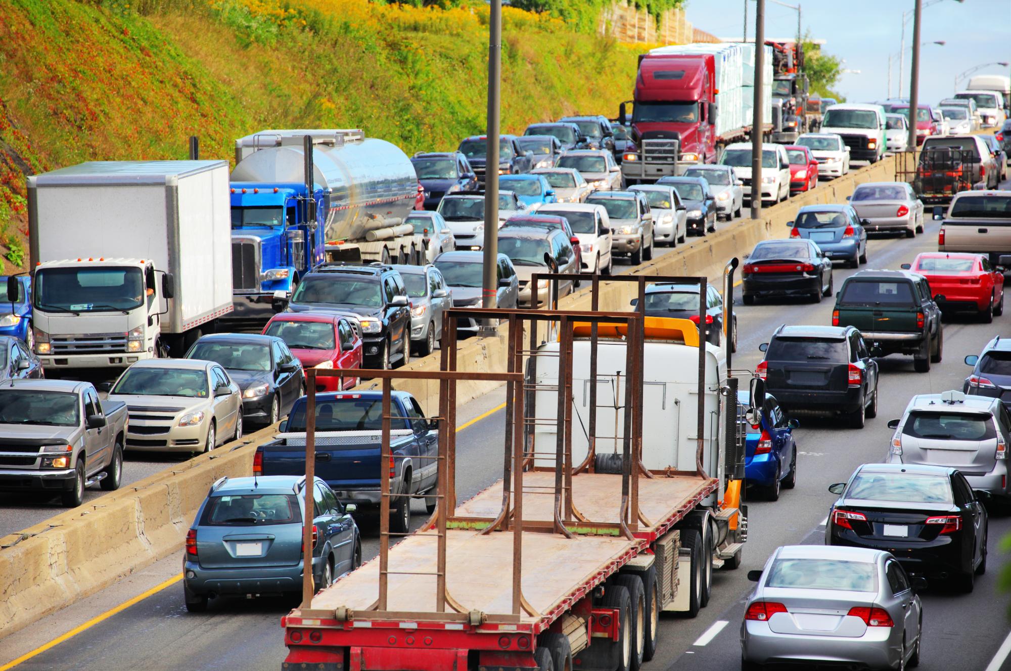 Heavy Bi-directional Highway Traffic