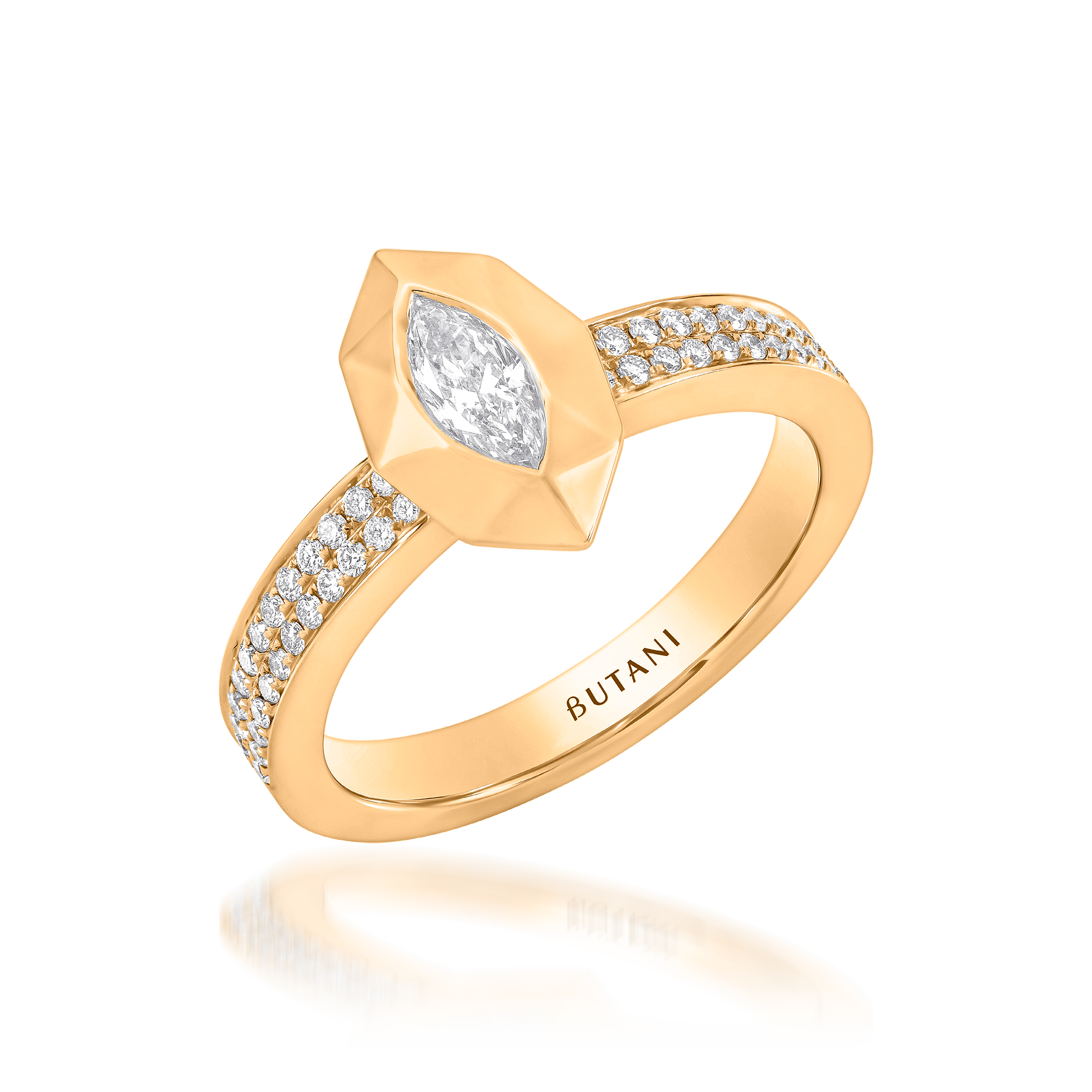 Metropolitan Marquise-cut Diamond Ring in 18K Yellow Gold