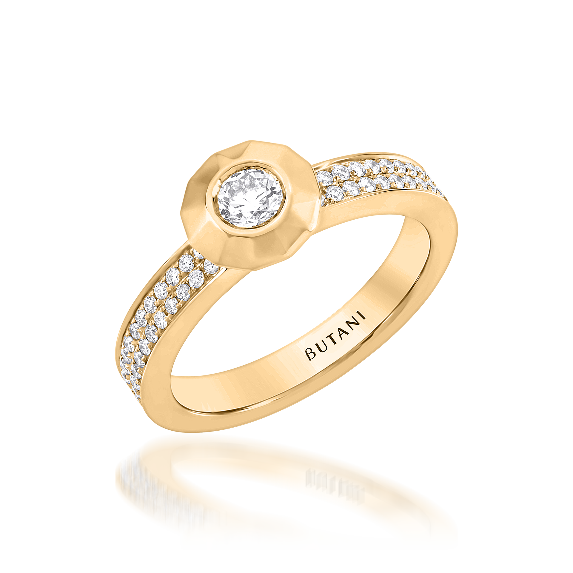 Metropolitan Round-cut Diamond Ring in 18K Yellow Gold