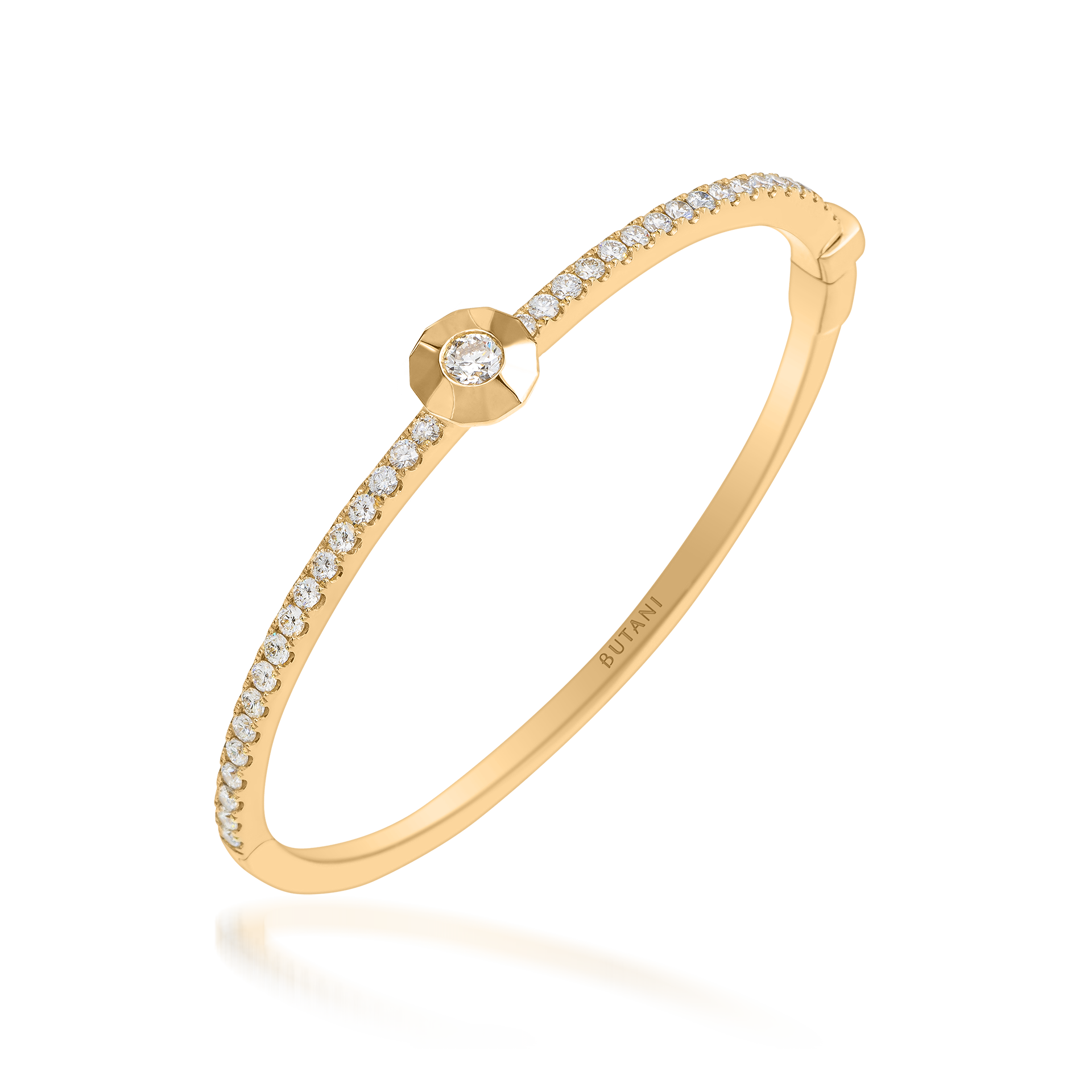 Metropolitan Diamond Round-cut Motif Bangle In 18K Yellow Gold