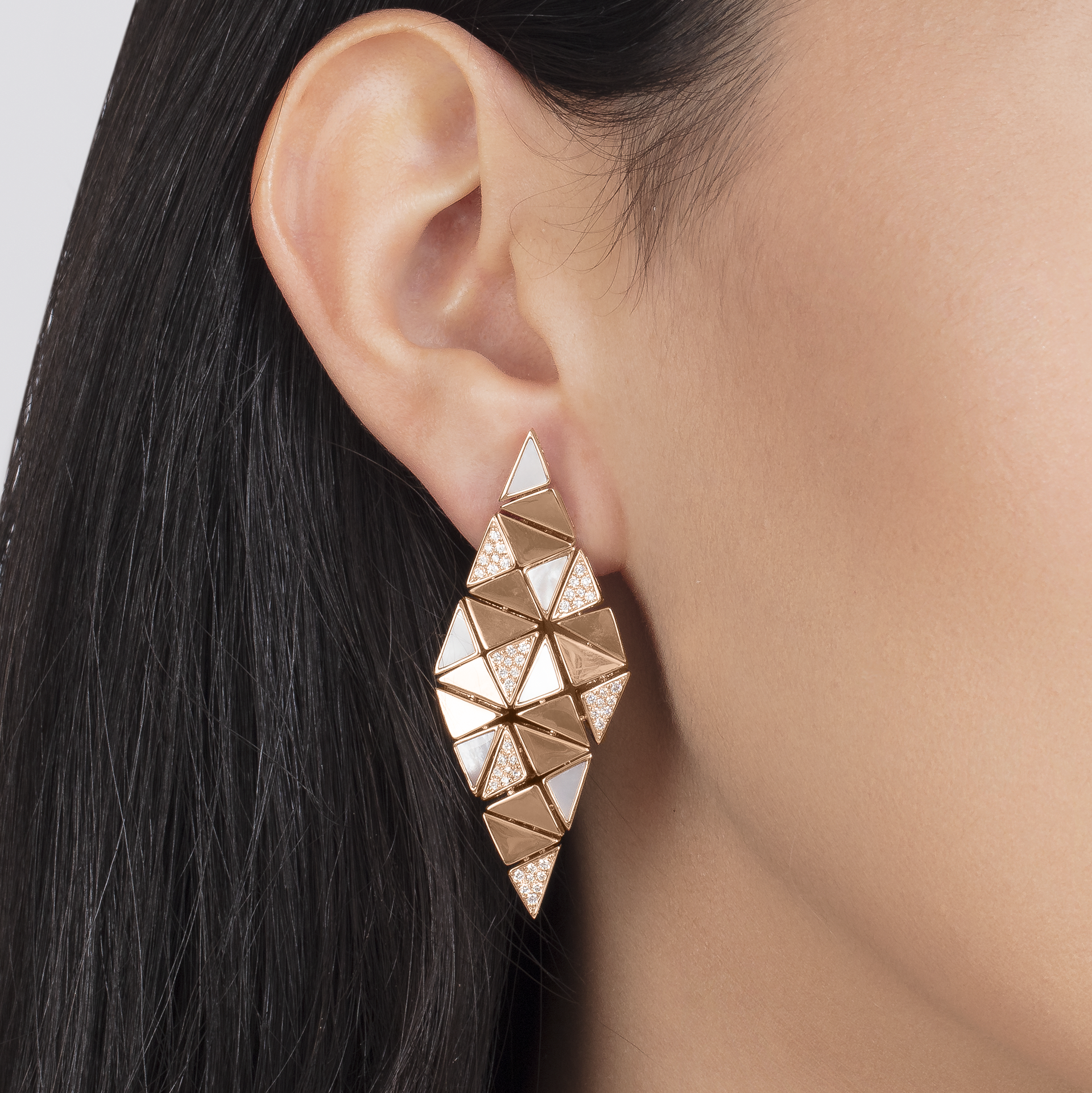 Deco Amrita Earrings with White Mother of Pearl and Diamonds In 18K Rose Gold