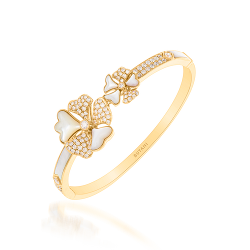 Buy Gold V Shaped Dainty Designer Ring - Joyalukkas