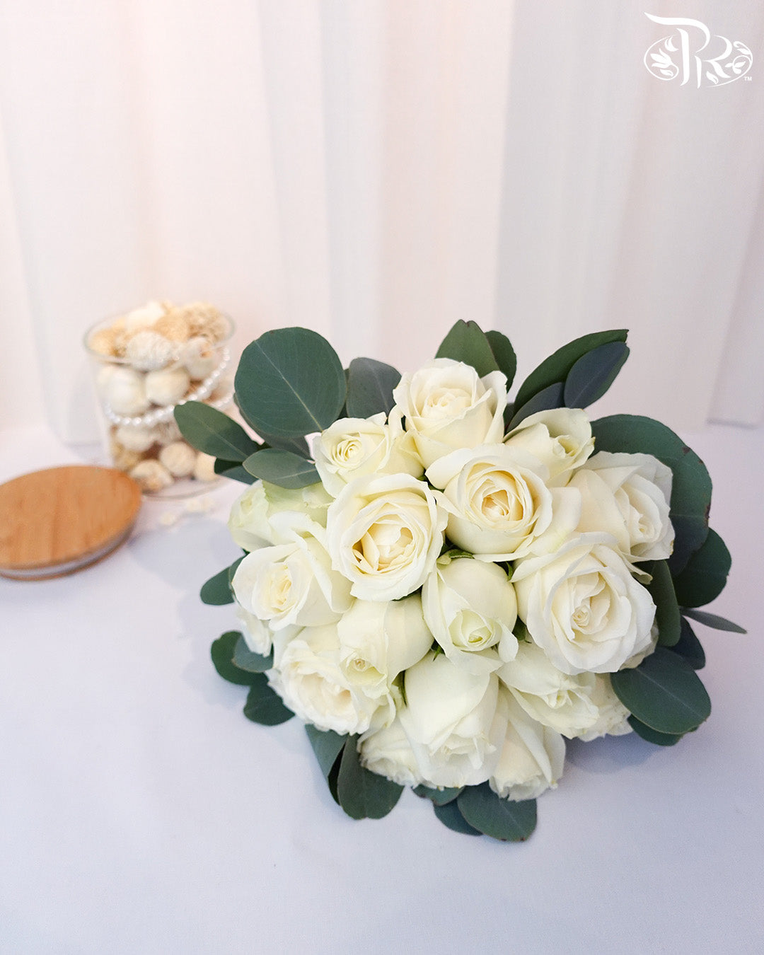 White Rose Wedding Bouquet (20 Stems) (Excluded Card) – Pudu Ria Florist  Southern