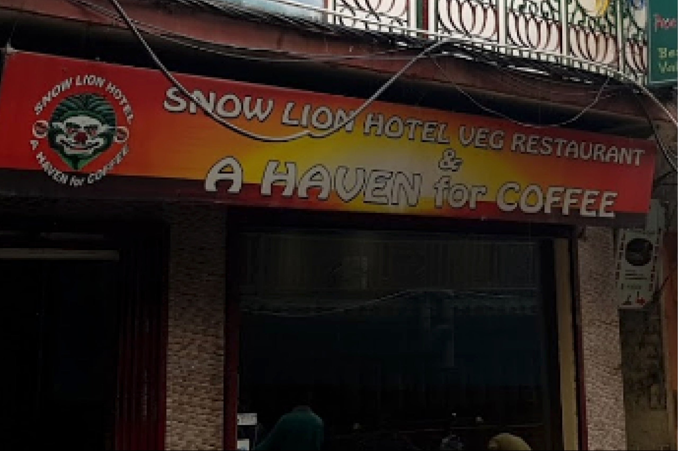 Snow Lion Hotel and Restaurant
