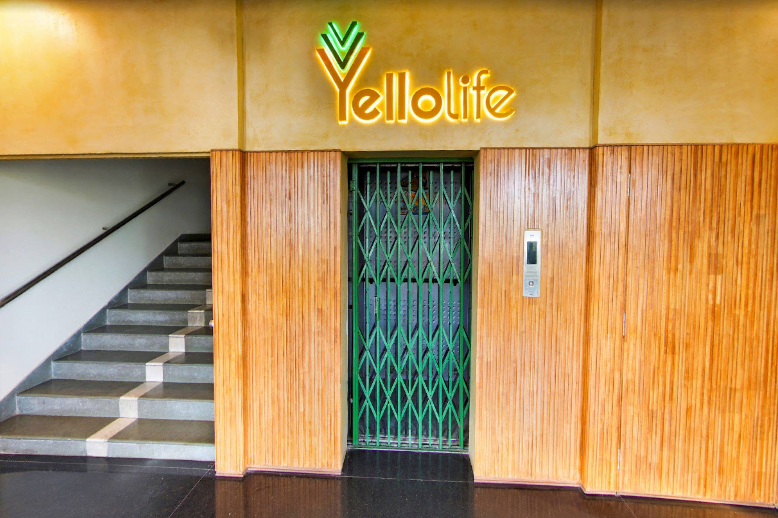 Yellolife Cafe