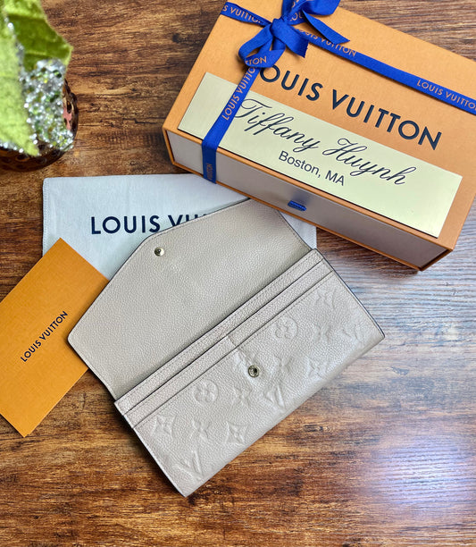 Authentic Louis Vuitton Monogram Elise Wallet – TLB Preloved Goods