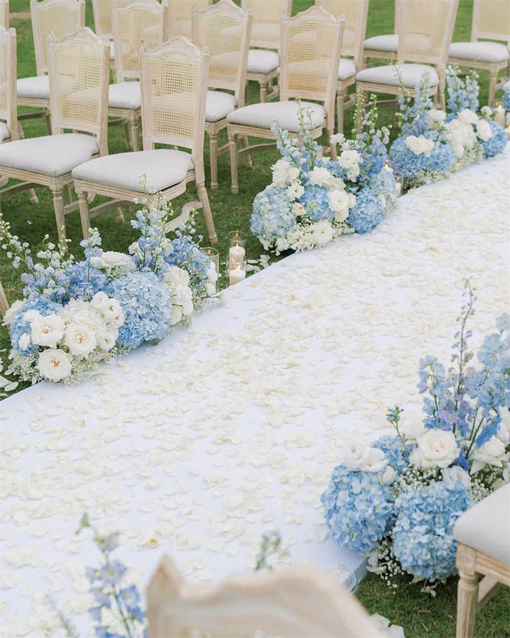 Light Blue and White Wedding Aisle Decoration Ideas